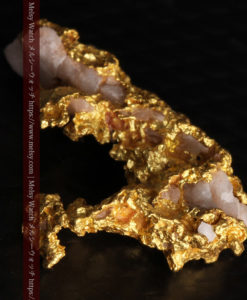 3.04gの咆哮する黄金色に輝く竜のような形の自然金-G0443-9