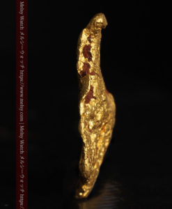 7.37gの縦にぐいっと伸びる面の大きな自然金-G0444-3